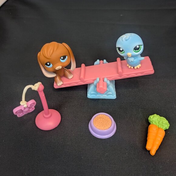 Littlest Pet Shop Spring Egg Beagle #233 Chick #232 (LPS) - Picture 1 of 6